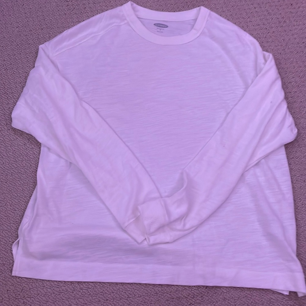 Old navy long sleeve tee
